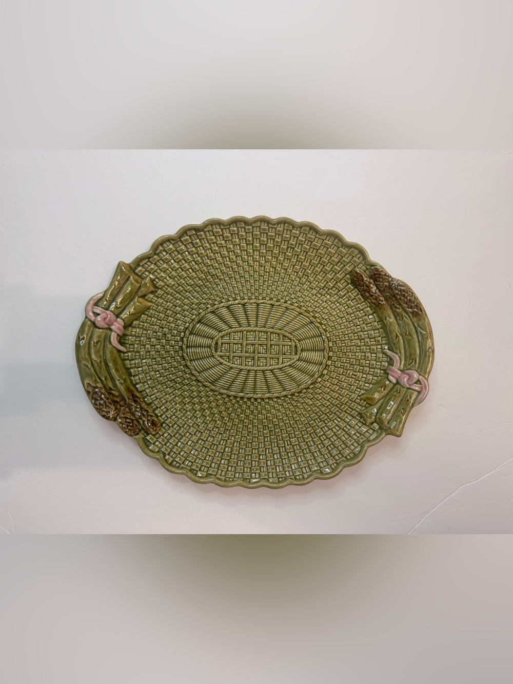 Vintage Bordallo Pinheiro Portugal Majolica Asparagus Basket weave 15” Platter - Picture 7 of 7